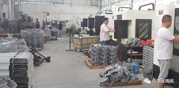 【特訊】特斯拉上海工廠零部件國(guó)產(chǎn)率將達(dá)80%；博格華納為三家新能源車企提供eDM電驅(qū)模塊；敏實(shí)集團(tuán)與亞德林共建歐洲壓鑄廠正式簽約